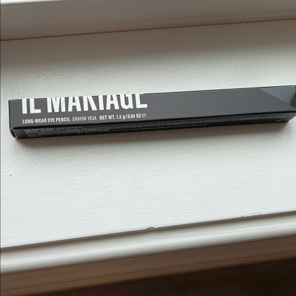 IL MAKIAGE Long-Wear Eye Pencil- Batman New in box